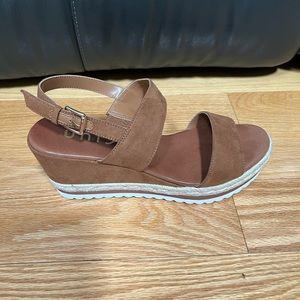 Unisa light brown sandal